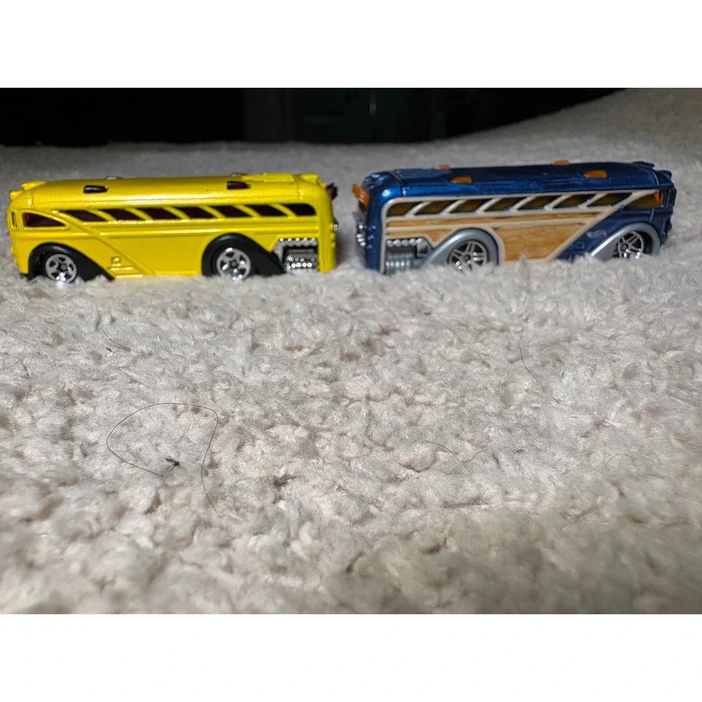 Hot Wheels Surfin School Bus Lot of 2 Yellow Blue Woody Custom Diecast 1:64